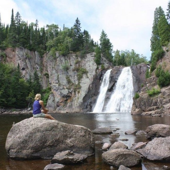 MEET THE POSHER - Picture 4 of 14